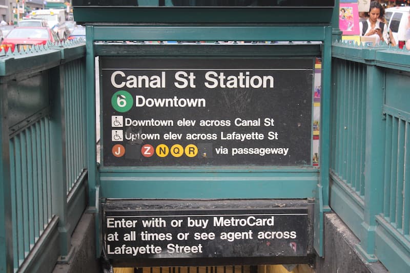 Canal St. Station entrance