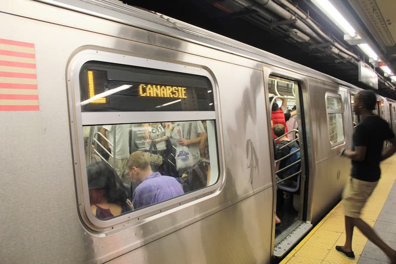 Subway train display