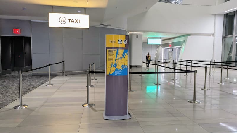 NYC taxi queue at LaGuardia airport